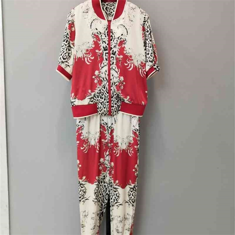 Truevoker Runway Fashion Designer Pant Set Women' Short Sleeve Totem Print Top + Casual Two Piece 210602, Red
Truevoker Runway Fashion Designer Pant Set Women' Short Sleeve Totem Print Top + Casual Two Piece 210602, Red
