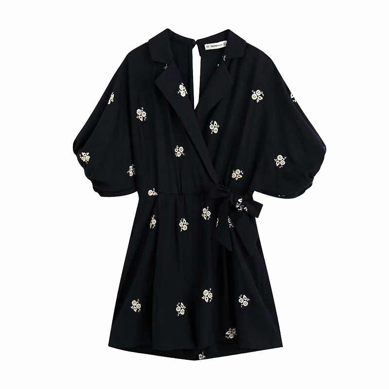 Women Elegant Fashion Floral Embroidery Playsuits Vintage Chic Crossover V Neck Puff Sleeves Short Jumpsuits 210520, As picture
Women Elegant Fashion Floral Embroidery Playsuits Vintage Chic Crossover V Neck Puff Sleeves Short Jumpsuits 210520, As picture