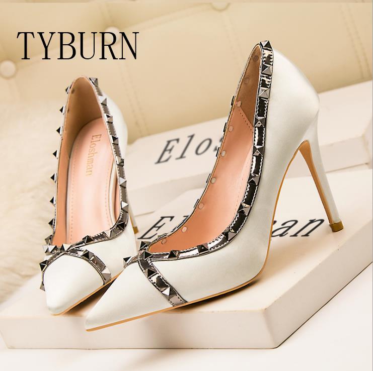 Selling Fashion Women's Shoes European And American Simple Sexy Rivet Satin High Heels Shallow Mouth Pointed Toe Sho Dress, Black
Selling Fashion Women's Shoes European And American Simple Sexy Rivet Satin High Heels Shallow Mouth Pointed Toe Sho Dress, Black