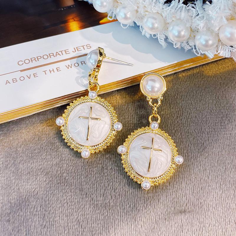 Dangle & Chandelier 2021 Korean Sweet Abstract Texture Fashion Drop Round Earring Wedding Geometric Jewelry Wholesale Gift For Lover Friend
Dangle & Chandelier 2021 Korean Sweet Abstract Texture Fashion Drop Round Earring Wedding Geometric Jewelry Wholesale Gift For Lover Friend