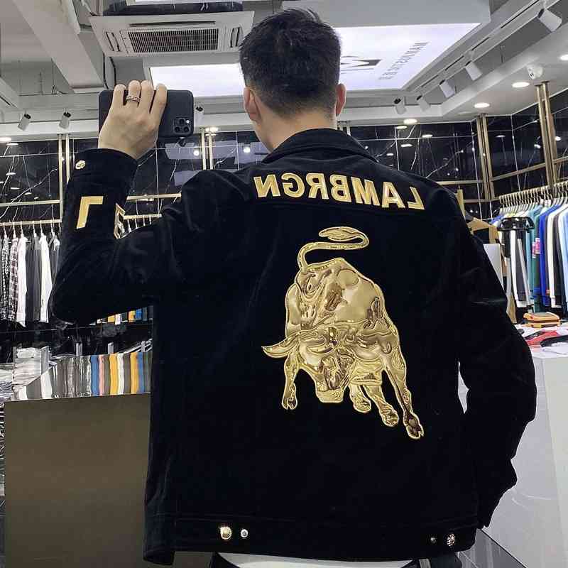 2021 autumn winter new lapel men's fashion heavy industry embroidery personalized casual corduroy jacket, Black
2021 autumn winter new lapel men's fashion heavy industry embroidery personalized casual corduroy jacket, Black