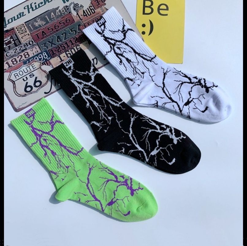 Fashion Black Lightning Men and Women Socks Cotton Color Harajuku White Flash Happy Hip Hop Fashion Skateboard Casual Girls Sockings