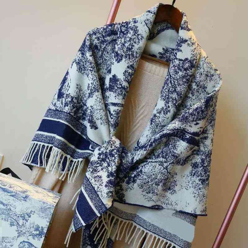 Designer woman Cape cashmere scarf Men and Women's Cape winter scarves ladies Shawls Big Letter pattern wool Landscape animal Print Pas, Black
Designer woman Cape cashmere scarf Men and Women's Cape winter scarves ladies Shawls Big Letter pattern wool Landscape animal Print Pas, Black