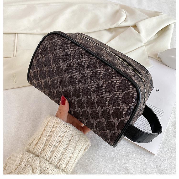 The European And American Fashion Handbags Women's Wallet 2021 Makeup Bag Waterproof Travel Handbag Cosmetic Bags & Cases, White
The European And American Fashion Handbags Women's Wallet 2021 Makeup Bag Waterproof Travel Handbag Cosmetic Bags & Cases, White