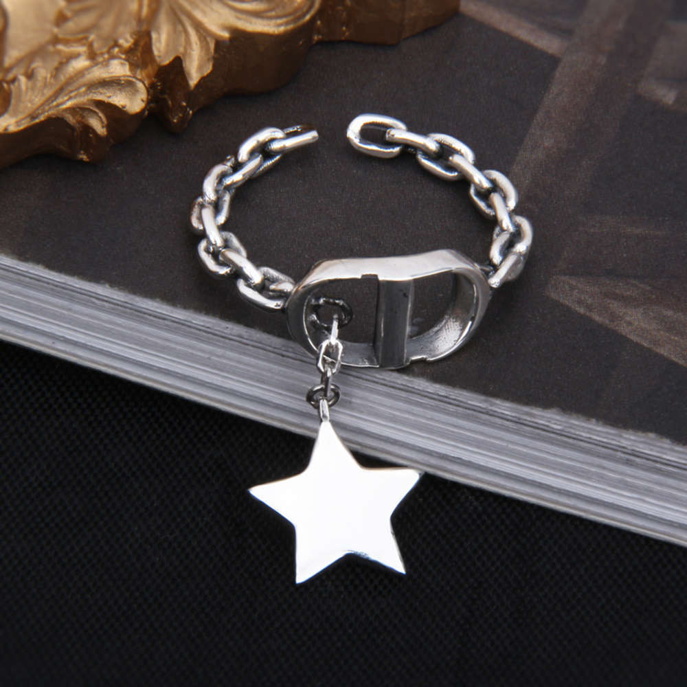 2021 new d family S925 silver five pointed star chain Japanese and Korean CD letter ins net red index finger ring, Black
2021 new d family S925 silver five pointed star chain Japanese and Korean CD letter ins net red index finger ring, Black