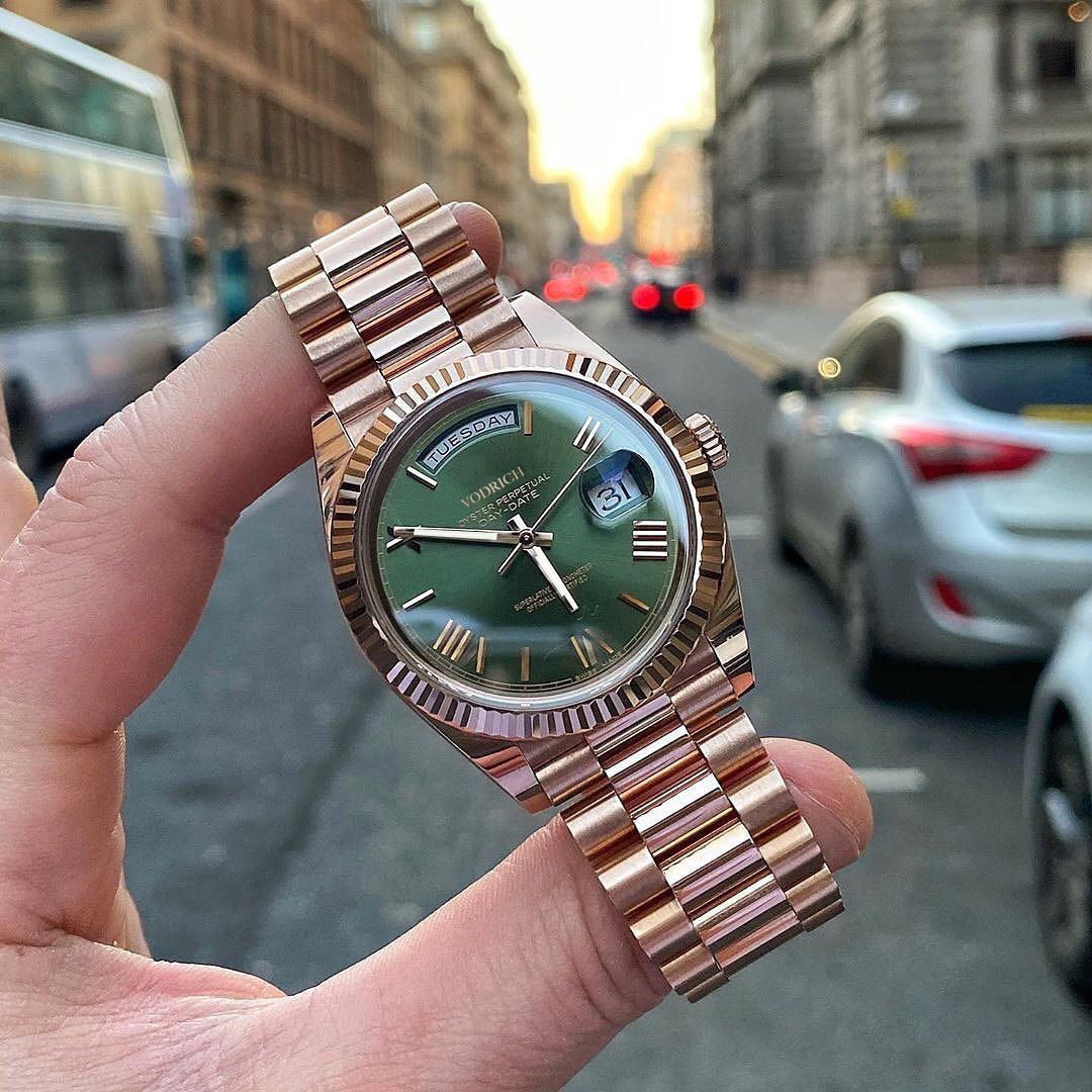 High end luminous watch pointer watch round green foreign trade double calendar quartz men's watch drop shipping, 123
High end luminous watch pointer watch round green foreign trade double calendar quartz men's watch drop shipping, 123