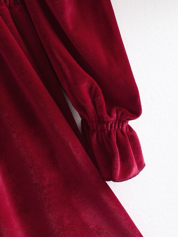 Little girl's ruffled velvet dress with ruffle sleeves SHE