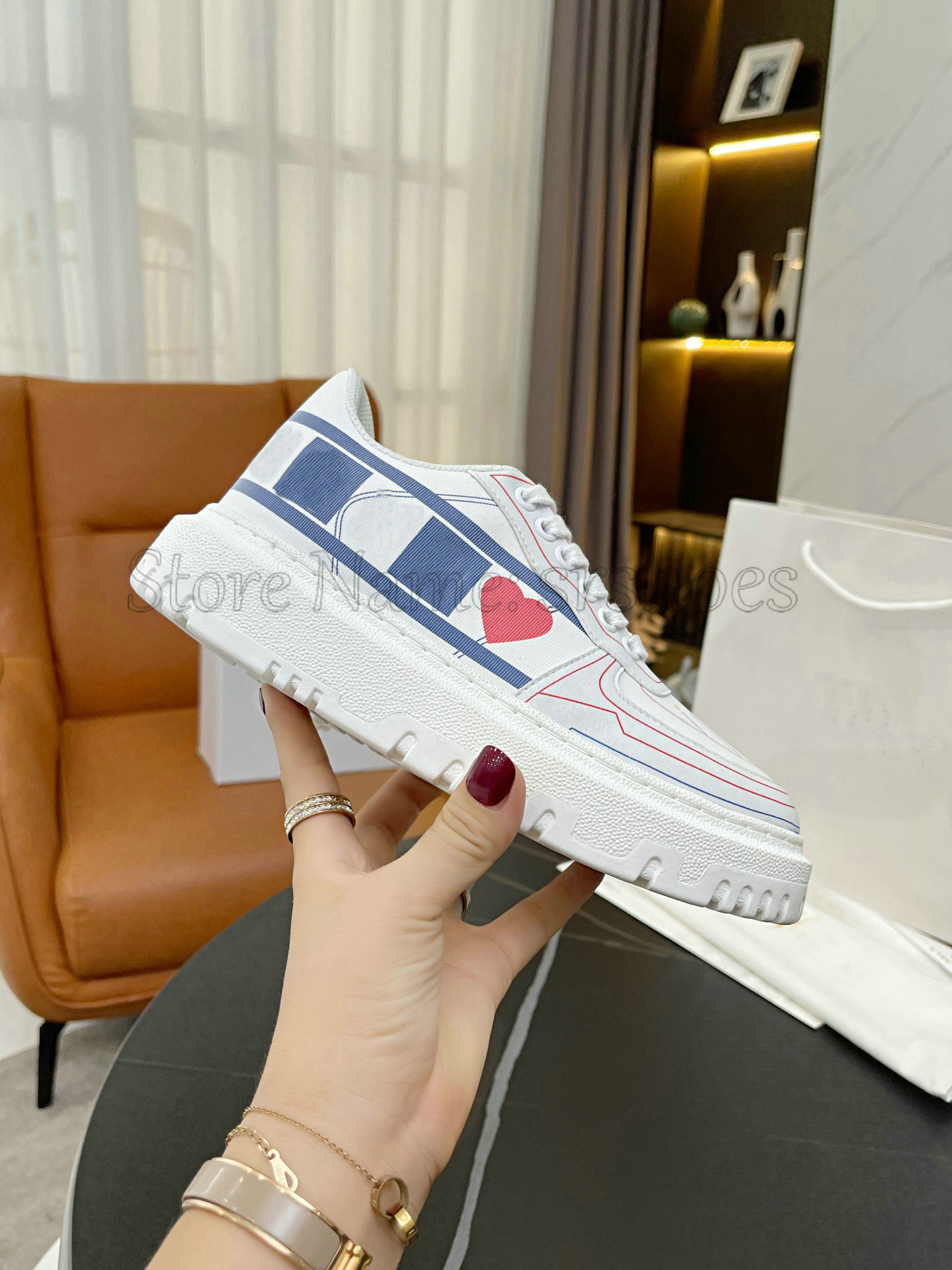 Women White Calfskin ADDICT ID Heart Casual Shoes Outdoor Reflective Technology Canvas Trainers Womens Fashion Pairs Designer Platform Trainer Sneaker, Customize
Women White Calfskin ADDICT ID Heart Casual Shoes Outdoor Reflective Technology Canvas Trainers Womens Fashion Pairs Designer Platform Trainer Sneaker, Customize