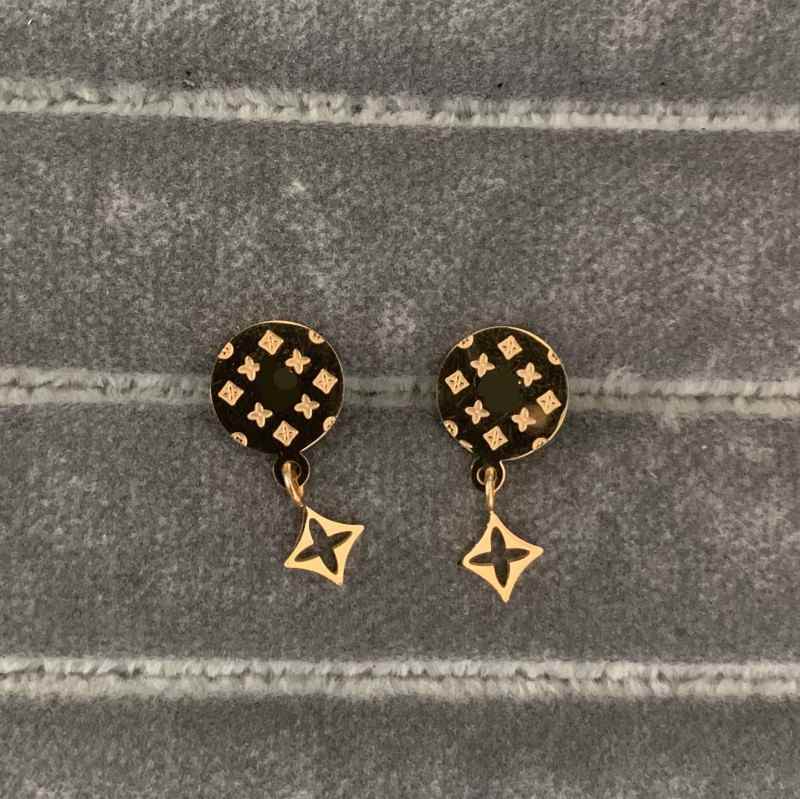 2021 High Polished Classic Design Four Leaf Flower Studs Gold Silver Rose Colors Cute Size Stainless Steel Earrings For Women Jewelry Wholesale, Golden;silver
2021 High Polished Classic Design Four Leaf Flower Studs Gold Silver Rose Colors Cute Size Stainless Steel Earrings For Women Jewelry Wholesale, Golden;silver