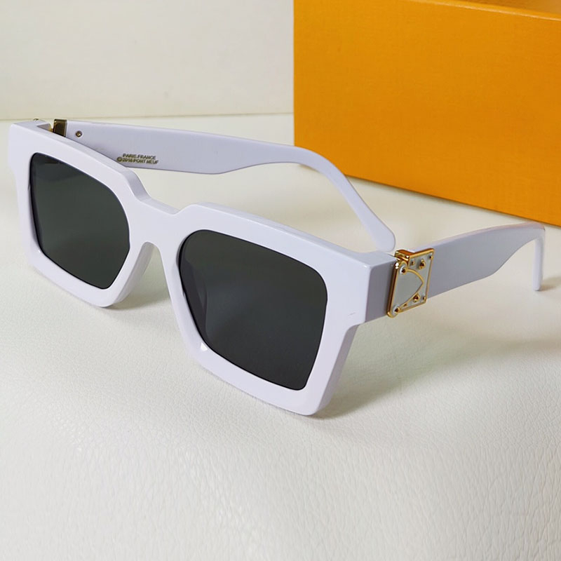 Designer Fashion Z1413E Millionaire Sunglasses UV 400 Protection for men and Women Vintage square Plank Frame Top Quality classic eyeglasse Wiht origina box
Designer Fashion Z1413E Millionaire Sunglasses UV 400 Protection for men and Women Vintage square Plank Frame Top Quality classic eyeglasse Wiht origina box