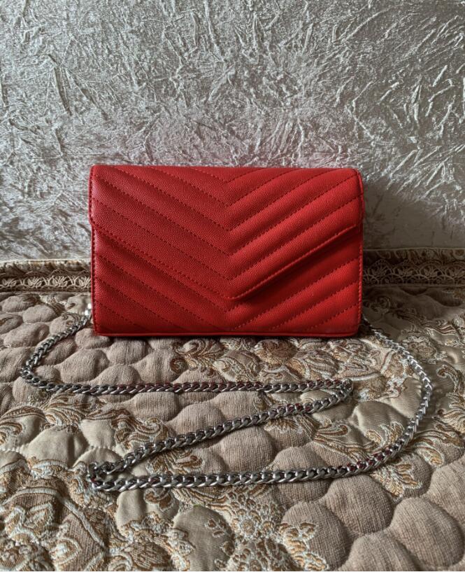 Designer Handbags sheepskin caviar metal chain gold silver Designer Handbag Genuine Leather bag Flip cover diagonal Shoulder Bags With BOX, Red
Designer Handbags sheepskin caviar metal chain gold silver Designer Handbag Genuine Leather bag Flip cover diagonal Shoulder Bags With BOX, Red