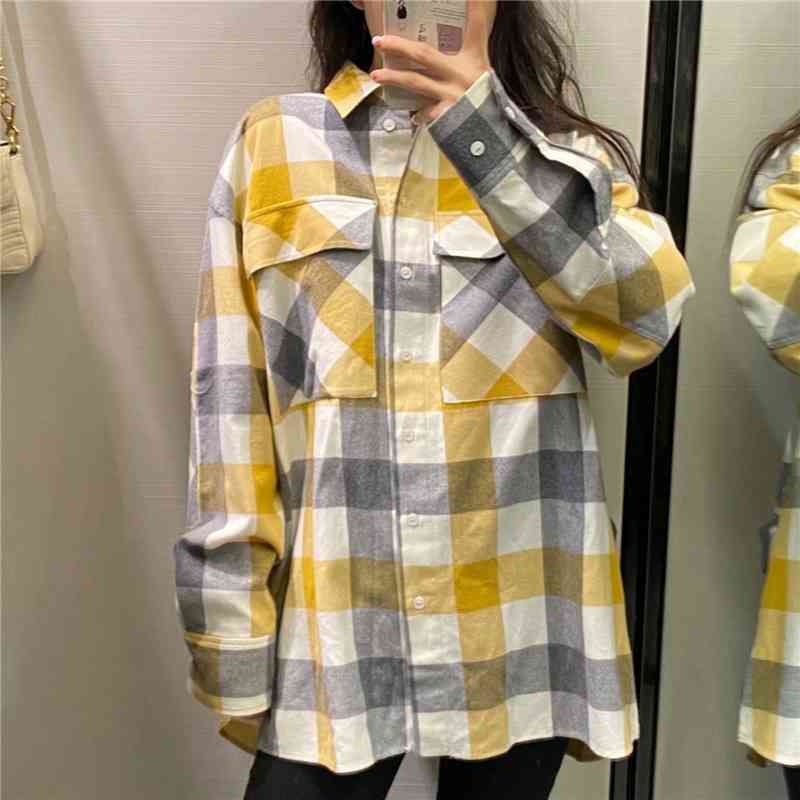Streetwear Women Yellow Plaid Shirts Fashion Ladies Cotton Loose Tops Causal Female Chic Pocket Button Blouses 210430