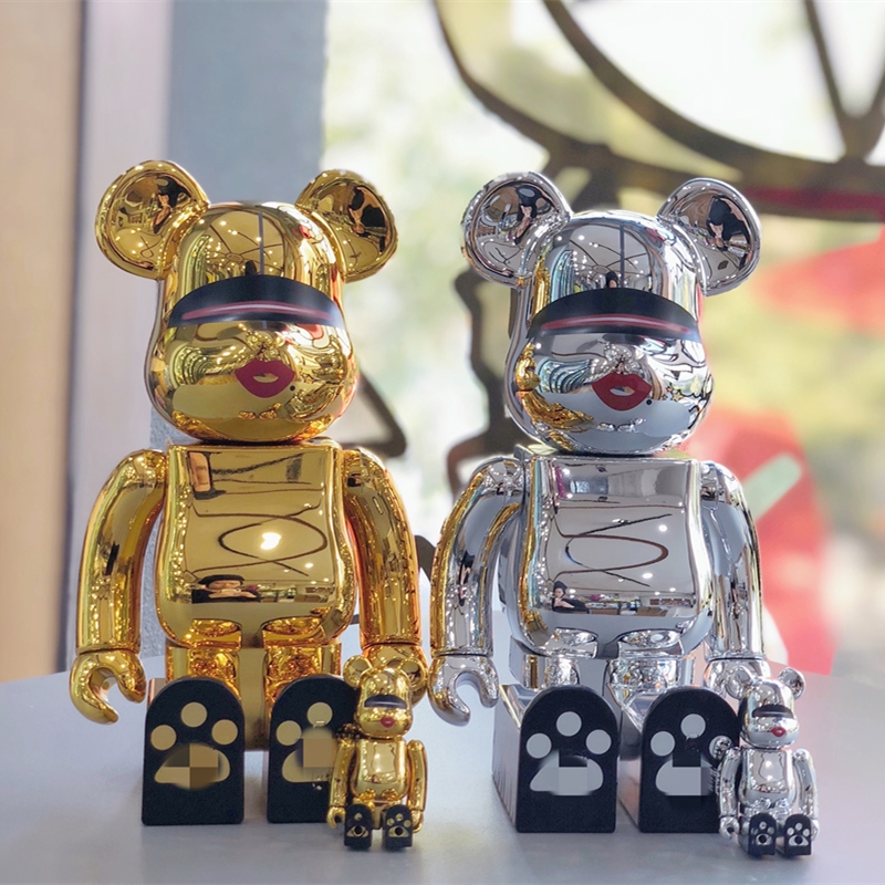 bearbrick New hot bear brick violent building blocks 400% HajimeSorayama Kyoto cooperation dolls hand-made blind boxes 28CM
bearbrick New hot bear brick violent building blocks 400% HajimeSorayama Kyoto cooperation dolls hand-made blind boxes 28CM