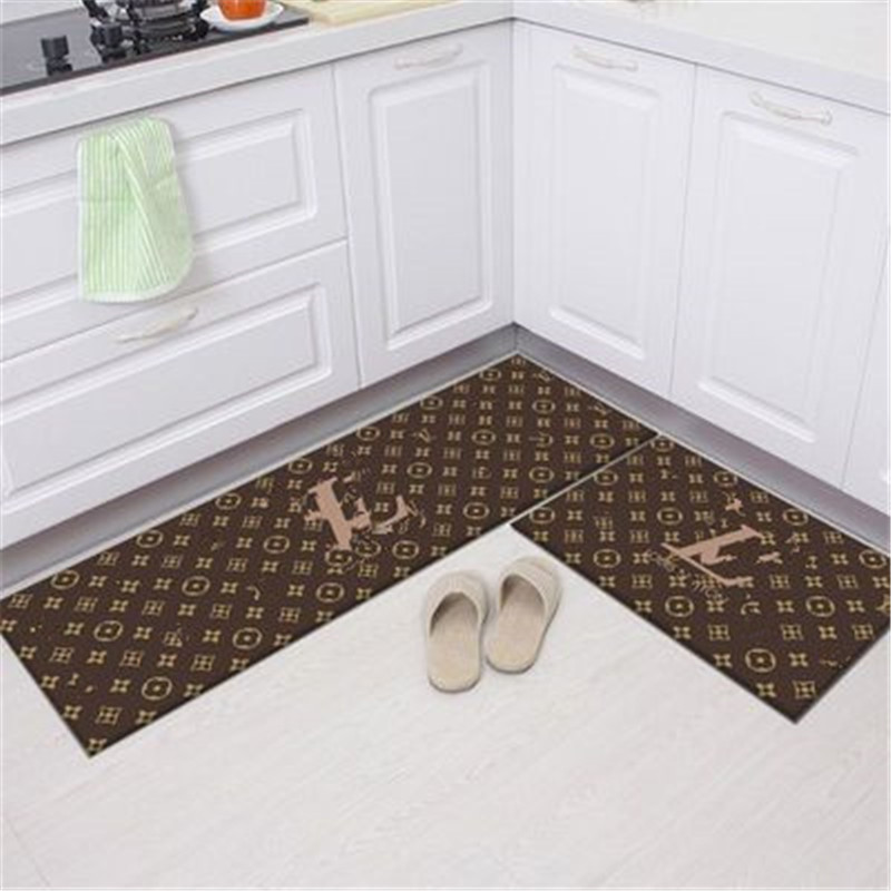 good quality Carpet 3D printed foot mat parlor living room rug no-slip calssic pattern Top kitchen rugs
good quality Carpet 3D printed foot mat parlor living room rug no-slip calssic pattern Top kitchen rugs