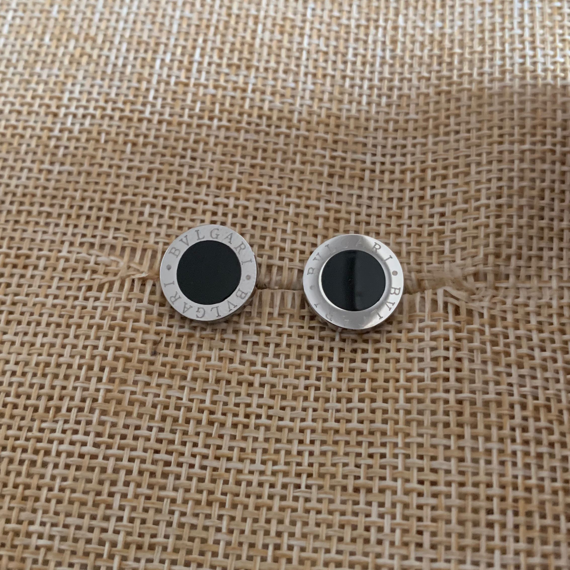Classic girls boys Ear rings 316L stainless steel gold silver rose black white stud deluxe Women men round Earrings diamond Jewelry wholesale
Classic girls boys Ear rings 316L stainless steel gold silver rose black white stud deluxe Women men round Earrings diamond Jewelry wholesale
