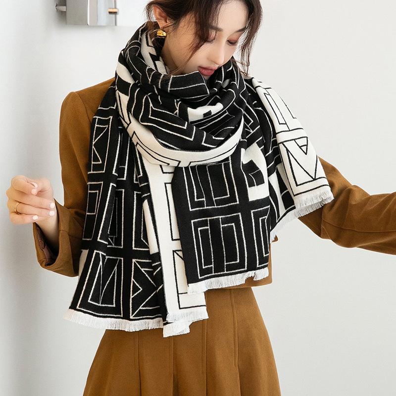 Scarves Print Cashmere Scarf Women Hijab Lady Elegant Long Shawl And Wrap Blanket Winter Warm Neckerchief Thick Bufanda Pashmina Echarpe
Scarves Print Cashmere Scarf Women Hijab Lady Elegant Long Shawl And Wrap Blanket Winter Warm Neckerchief Thick Bufanda Pashmina Echarpe
