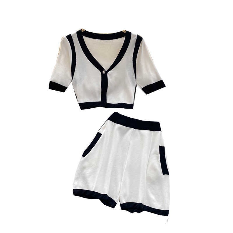 DEAT Women Knitting V-neck Short Sleeve Shorts Arrivals Two Piece Set Fashion Temperament Spring Summer 11D335 210709