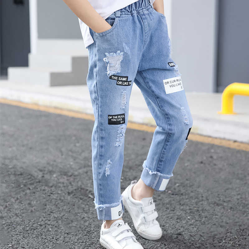 Summer and Spring Chic Cuffed Denim Jeans Small Feet Loose Holes Trousers Kids Boy Bottoms 210528