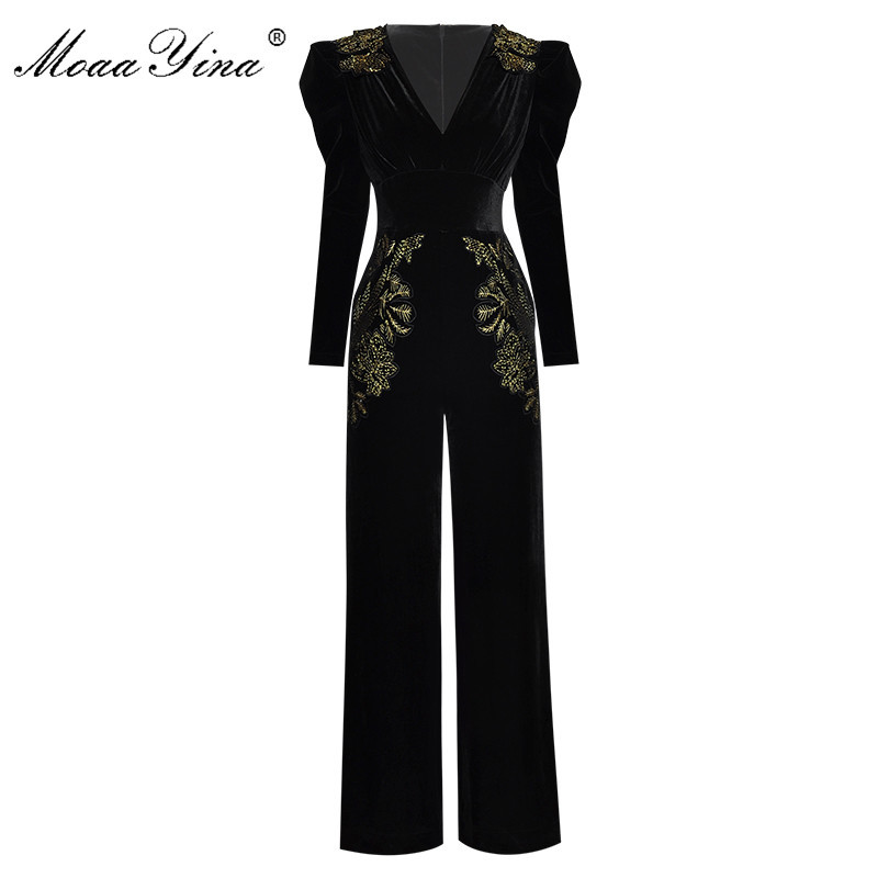 Spring Summer Designer Jumpsuits Women's V-neck Long sleeve Gold Line Embroidery Velvet 210524, Beige
Spring Summer Designer Jumpsuits Women's V-neck Long sleeve Gold Line Embroidery Velvet 210524, Beige