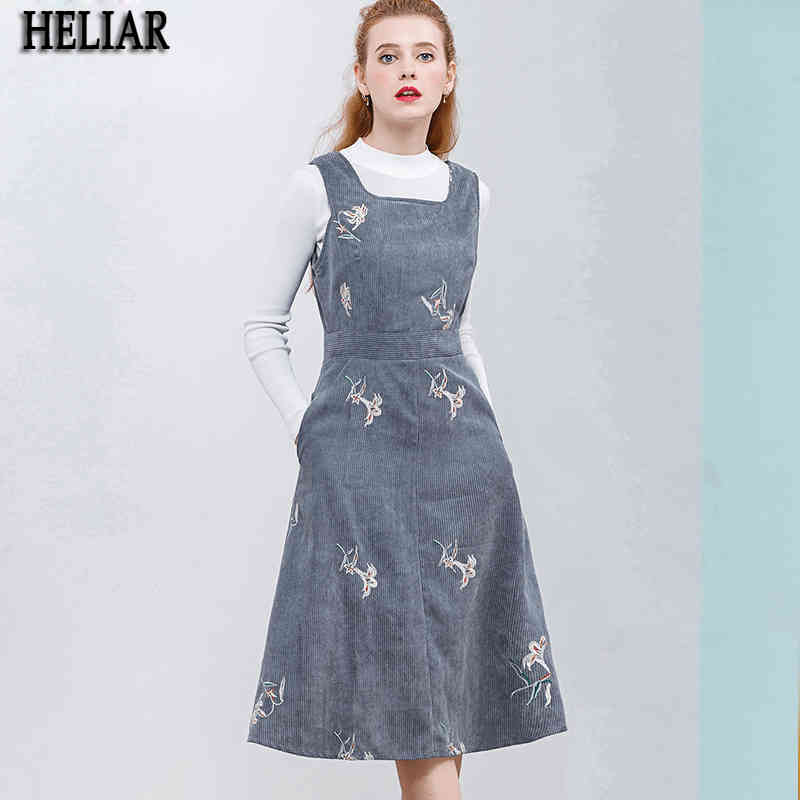 Winter Sleeveless Embroidery Corduroy Dress Elegant Women Velvet A-Line es Pocket Grey Vintage Vestidos 210518
Winter Sleeveless Embroidery Corduroy Dress Elegant Women Velvet A-Line es Pocket Grey Vintage Vestidos 210518