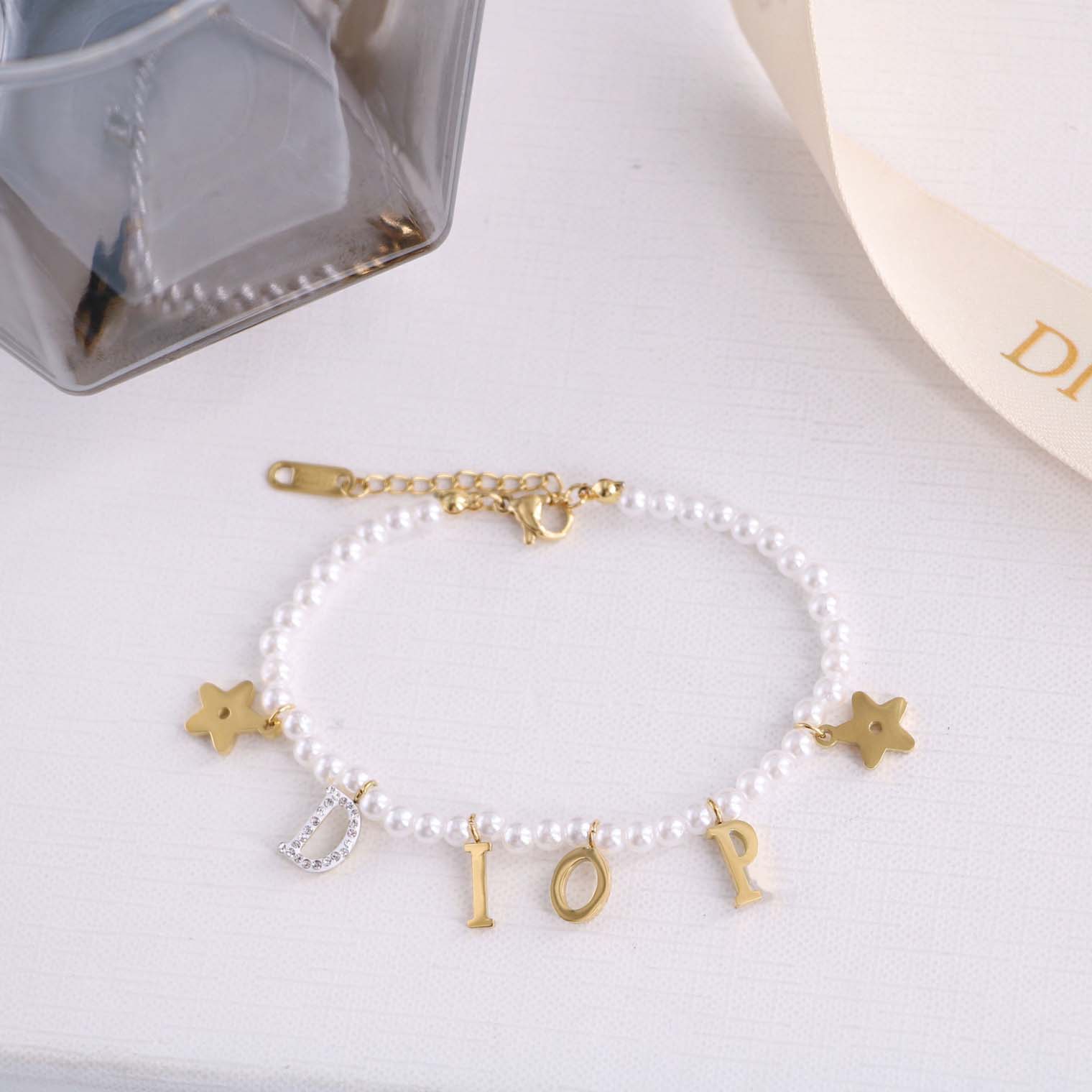 18K Gold Plated Fashion Designers Creativity D Letters Chain Bracelets Geometric Korean Elegant Retro Women Pearl Bracelet Wedding Party Jew, Black
18K Gold Plated Fashion Designers Creativity D Letters Chain Bracelets Geometric Korean Elegant Retro Women Pearl Bracelet Wedding Party Jew, Black