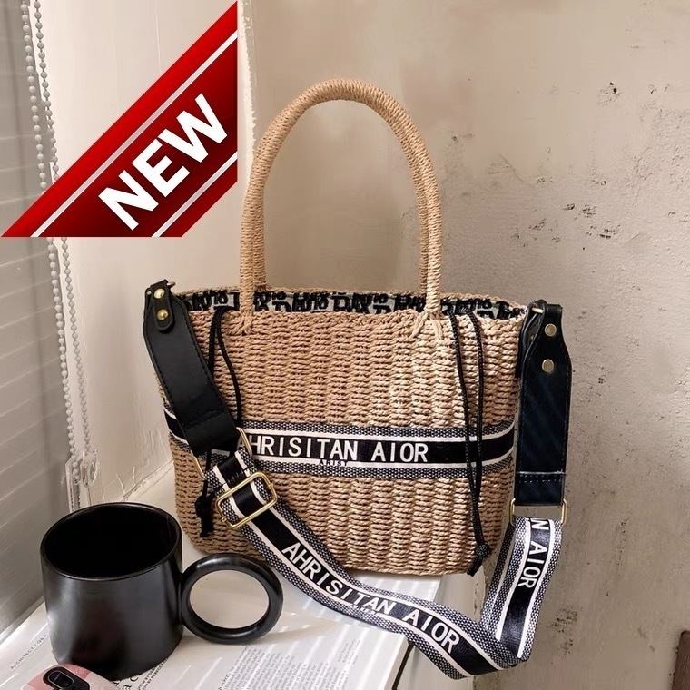 2022 New D-house Grass Woven Tote Large Capacity Letter Embroidered Vegetable Basket Wide Shoulder Strap Portable Messenger Bag
2022 New D-house Grass Woven Tote Large Capacity Letter Embroidered Vegetable Basket Wide Shoulder Strap Portable Messenger Bag