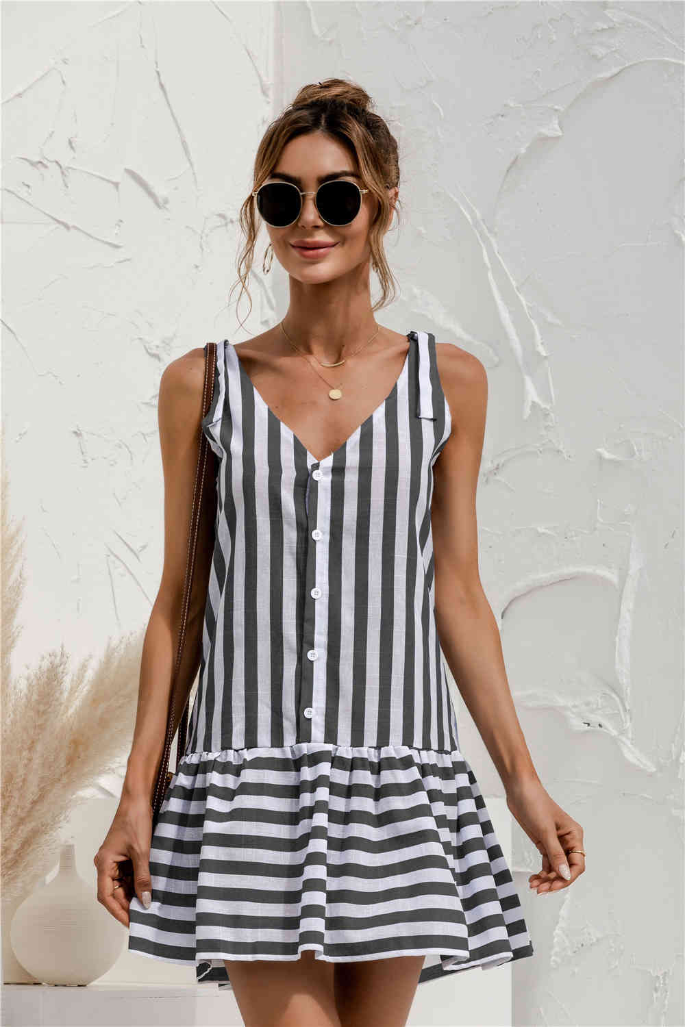 Summer Sleeveless Striped Cotton Linen Mini Dress Women Casual Sexy V Neck Strap Button Patchwork Ruffles Loose Dresses Vestidos 210522