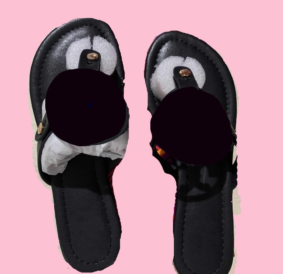 Brand Women Sandals Flat Slippers Sandal Studded Girl Shoes Arrivel Jelly Platform Slides Lady Flip Flops with Box 35-41, White
Brand Women Sandals Flat Slippers Sandal Studded Girl Shoes Arrivel Jelly Platform Slides Lady Flip Flops with Box 35-41, White