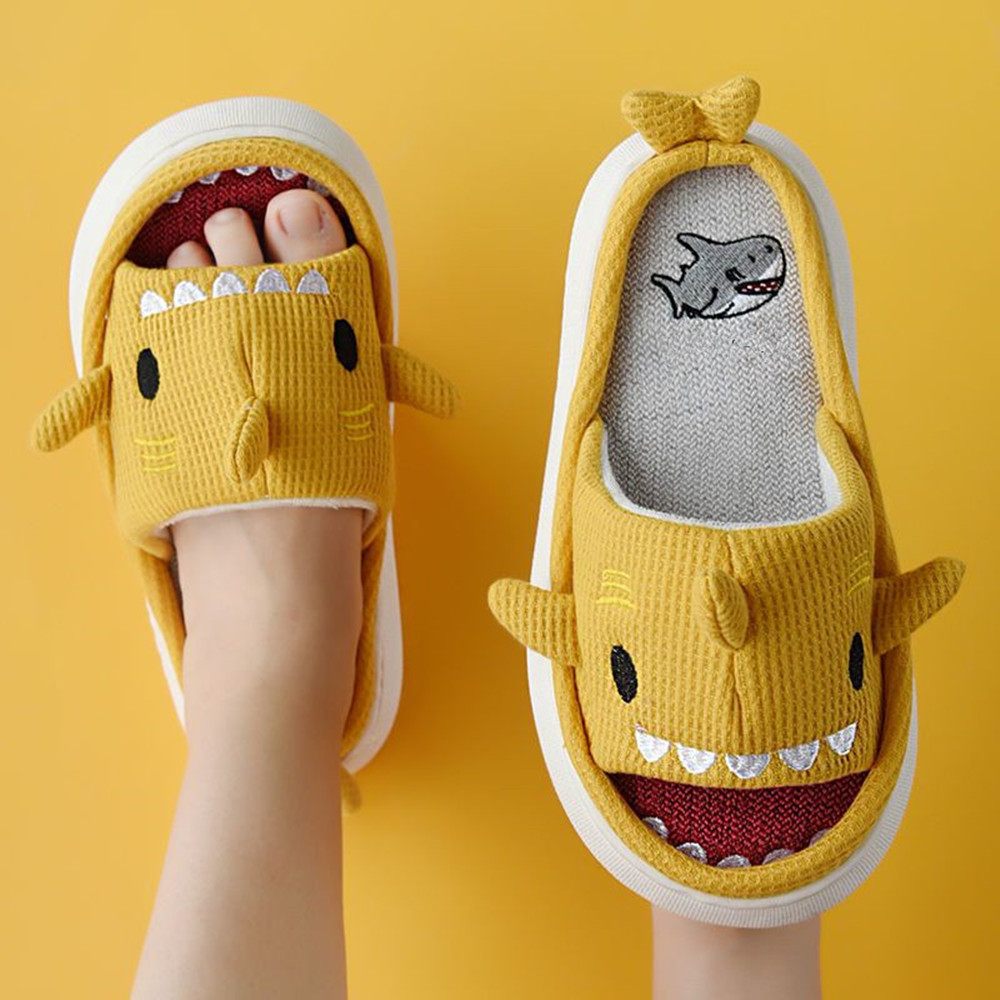 Winter fashion lovely thick bottom cartoon linen slippers for home comfortable soft massage couple cotton shoes 36-41 Factory direct sale