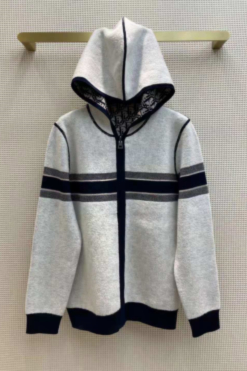 Double-Sided Wear D Home 21 Autumn and Winter New Presbyopic Letter Jacquard Casual All-Match Wool Hooded Zip Cardigan Coat, Black gray
Double-Sided Wear D Home 21 Autumn and Winter New Presbyopic Letter Jacquard Casual All-Match Wool Hooded Zip Cardigan Coat, Black gray