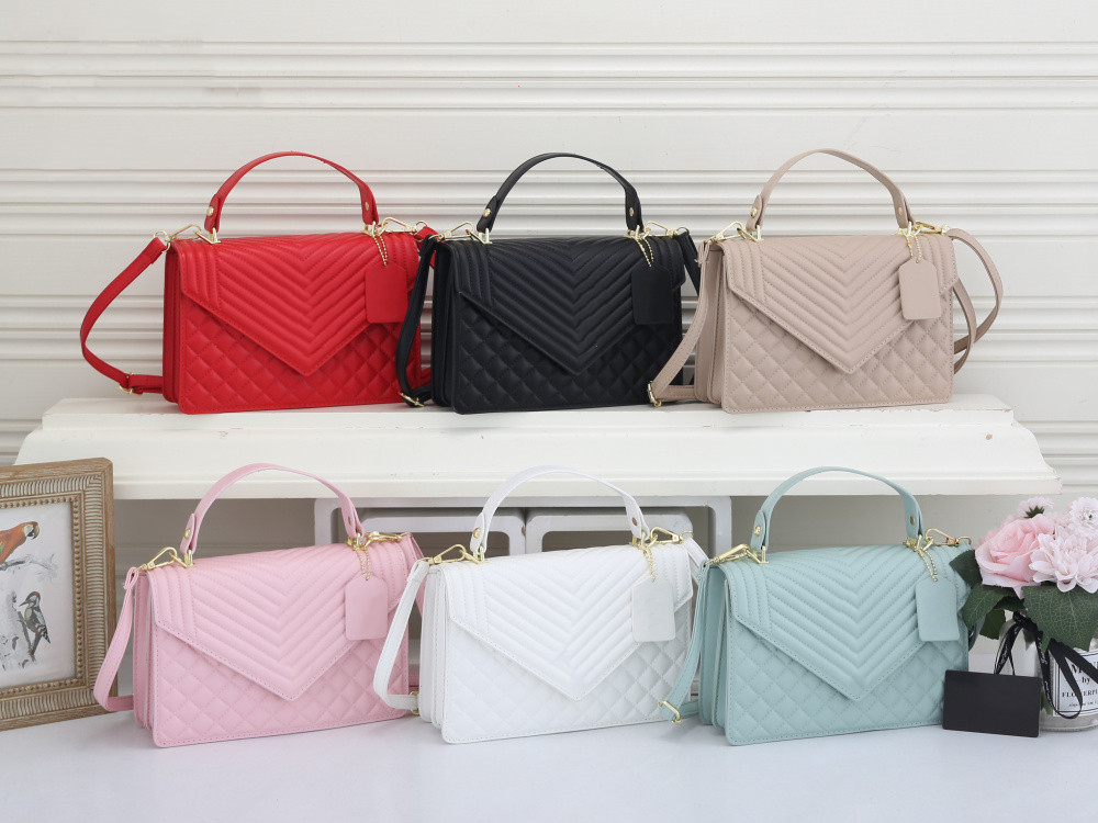 New women's bag embroidered rhombus bag fashion all-match one-shoulder diagonal handbag, Red
New women's bag embroidered rhombus bag fashion all-match one-shoulder diagonal handbag, Red
