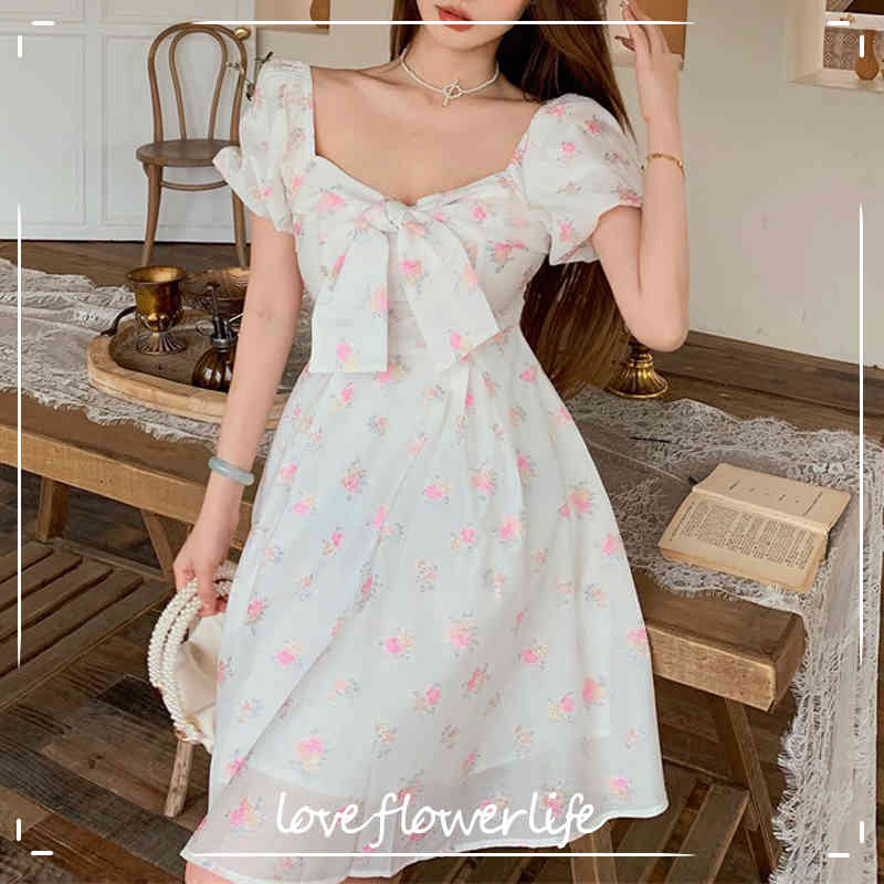 Puff Sleeve Dress Women Elegant Vintage Sexy Square Collar Floral Dress Evening Party Casual Dress Korean Summer 210521, As picture
Puff Sleeve Dress Women Elegant Vintage Sexy Square Collar Floral Dress Evening Party Casual Dress Korean Summer 210521, As picture