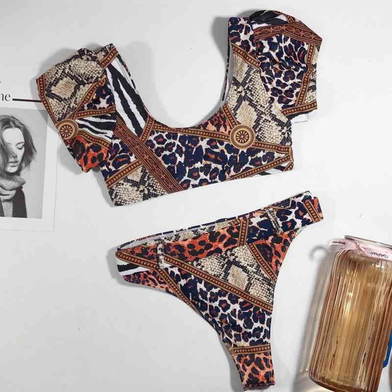 Sexy Half Sleeve Bikini Swimwear Women Deep V Push Up Swimsuit Print Set Belt Bathing Suits Beach Wear Swim Suit 210521