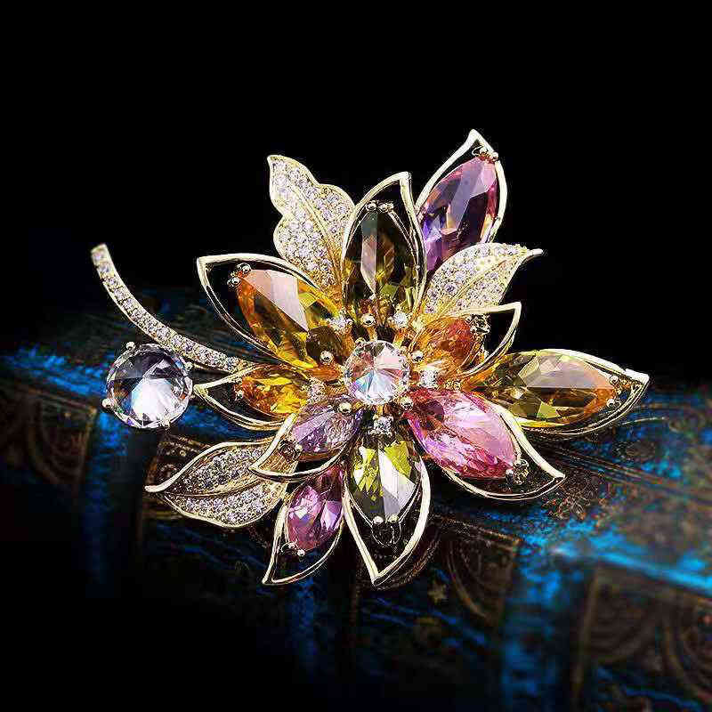 2021 Color Zircon Flower Brooch Female Korean Fashion Temperament Gold High-grade