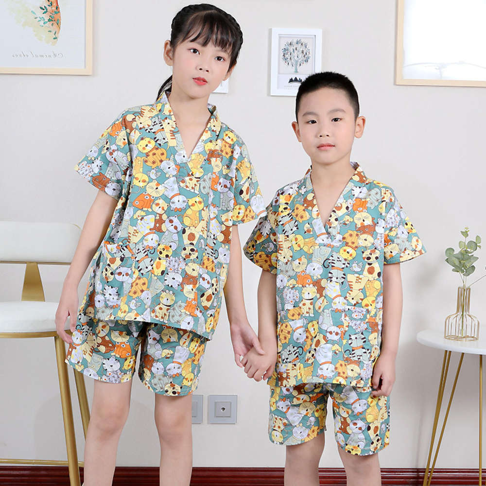 Children's sweat clothes cotton baby boys and girls sauna bath lovely children's bathrobe big Zhongtong
Children's sweat clothes cotton baby boys and girls sauna bath lovely children's bathrobe big Zhongtong