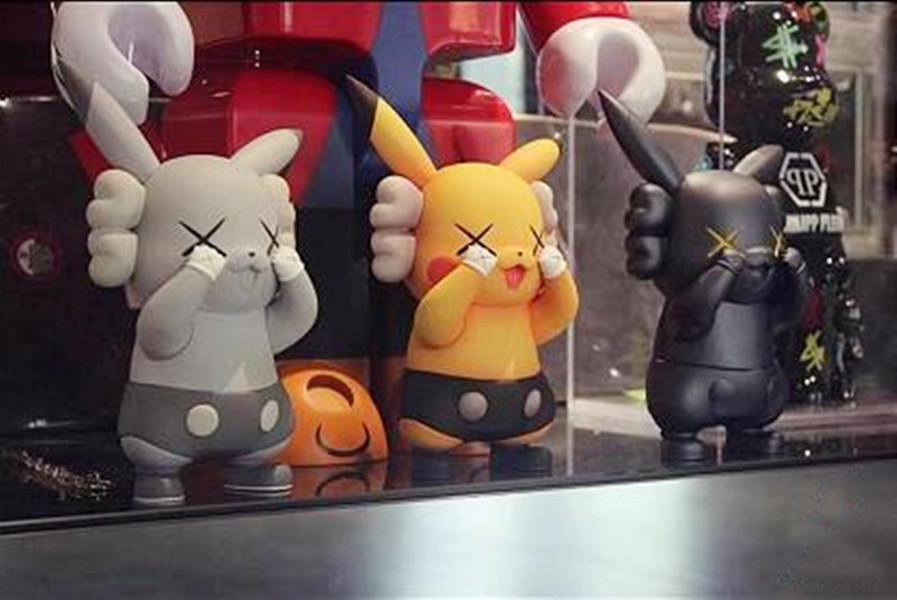 Best-selling 10CM 0.15KG 3PCS/Lot Originalfake K A W S 4inches Cute little Companion Original Box Action Figure model decorations toys gift
Best-selling 10CM 0.15KG 3PCS/Lot Originalfake K A W S 4inches Cute little Companion Original Box Action Figure model decorations toys gift