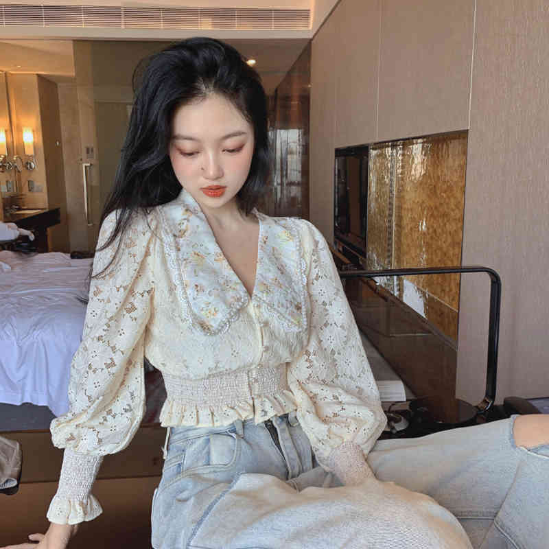 Embroidery Flower Women Crop Blouse Sexy Long Lantern Sleeve Cropped Shirt Female Chic Korean Blouses Elegant Lady Blusas 210519