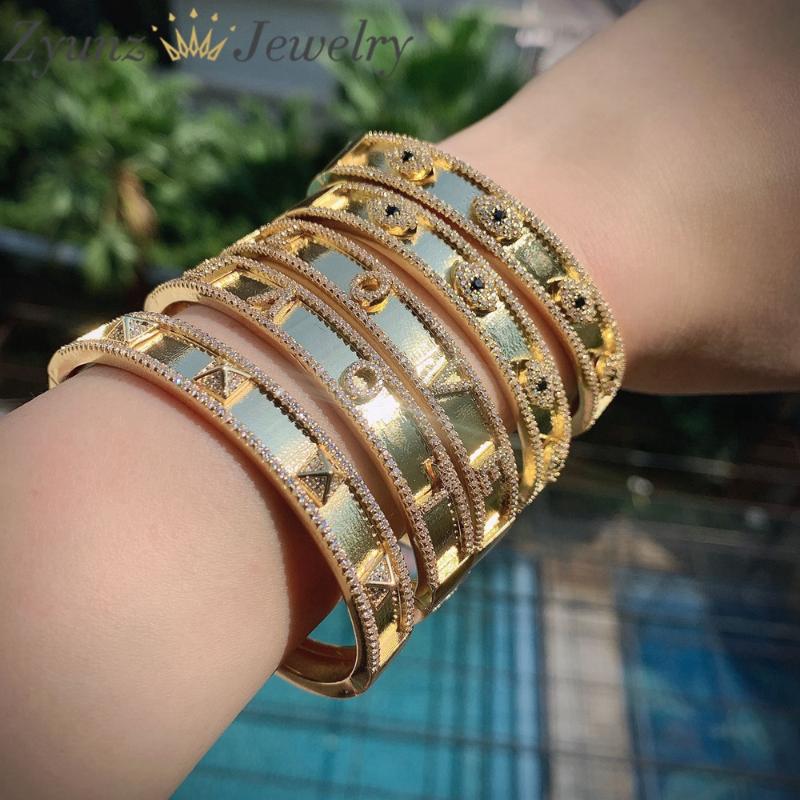Bangle 3PCS, Luxury 3 Styles Copper Crystal Zircon Cuff Letter Love Eye For Women Girls Hollow Simple Trendy Jewelry, Black
Bangle 3PCS, Luxury 3 Styles Copper Crystal Zircon Cuff Letter Love Eye For Women Girls Hollow Simple Trendy Jewelry, Black