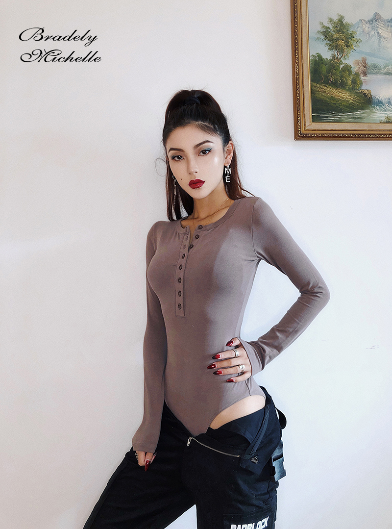 BRADELY MICHELLE Streetwear Casual Slim Comfortable spring Cotton Women Long-Sleeve O-neck Tops Bodysuits female rompers, Black
BRADELY MICHELLE Streetwear Casual Slim Comfortable spring Cotton Women Long-Sleeve O-neck Tops Bodysuits female rompers, Black