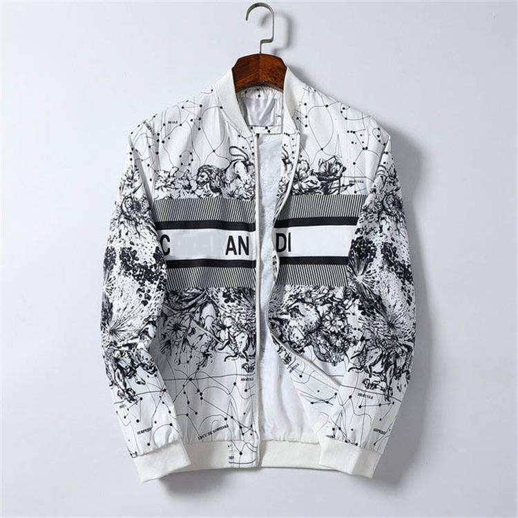 Classic print men's jacket INSTAGRAM fashion hoodie Trench Designer Women's casual dust-proof Clothing Fall personality Charm Zpper Coat Asian size -3XL Vb118 
Classic print men's jacket INSTAGRAM fashion hoodie Trench Designer Women's casual dust-proof Clothing Fall personality Charm Zpper Coat Asian size -3XL Vb118