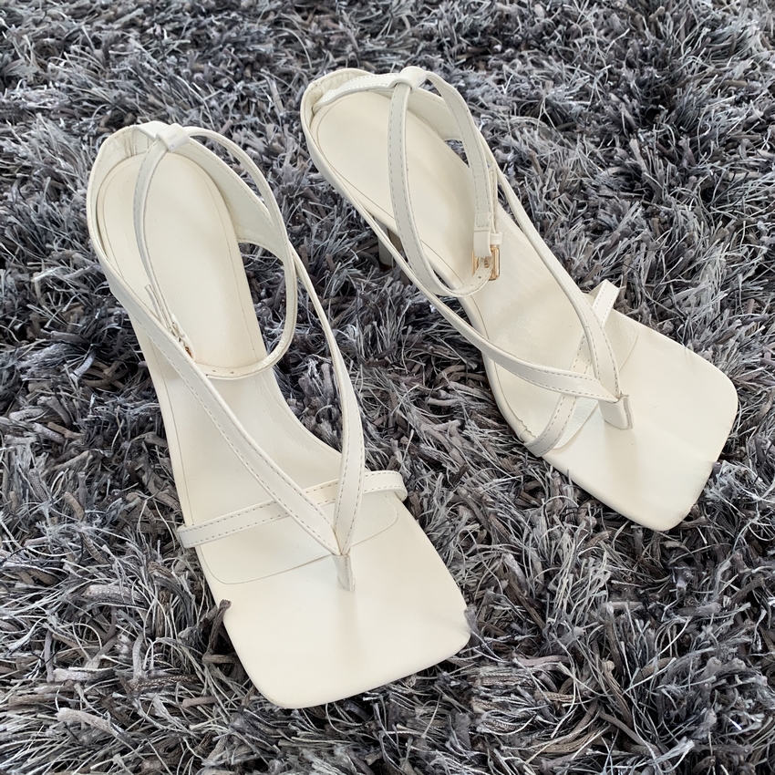 Summer Women Sandals Narrow Band Vintage Square Toe High Heels Buckle Strap High Heel Sandals Women V-neck Designer Shoes ufdh43wrhsdfh, Dct-d black
Summer Women Sandals Narrow Band Vintage Square Toe High Heels Buckle Strap High Heel Sandals Women V-neck Designer Shoes ufdh43wrhsdfh, Dct-d black