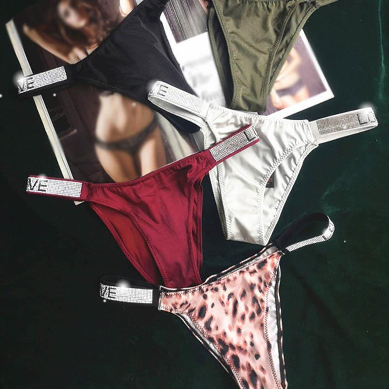 women's panties 1pc g-string for women thong letters rhinestones low-rise tanga shorts briefs t-back underwear, Black;pink
women's panties 1pc g-string for women thong letters rhinestones low-rise tanga shorts briefs t-back underwear, Black;pink