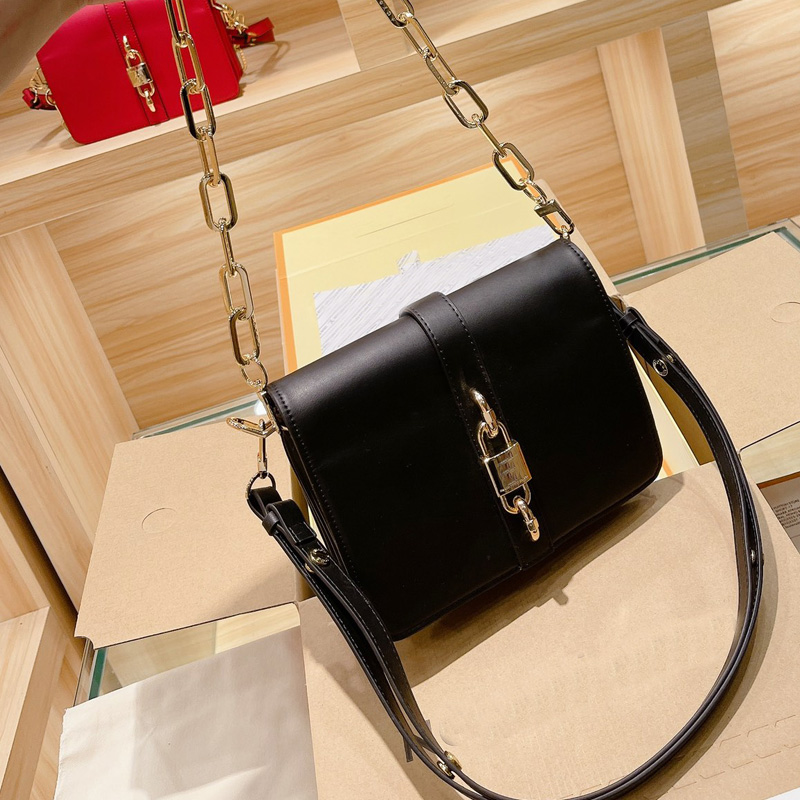 Women Handbag Crossbody Shoulder Bag Magnetic Message Bags Genuine Leather Classic Letter Chunky Chain Vintage Lock Hardware 02
Women Handbag Crossbody Shoulder Bag Magnetic Message Bags Genuine Leather Classic Letter Chunky Chain Vintage Lock Hardware 02