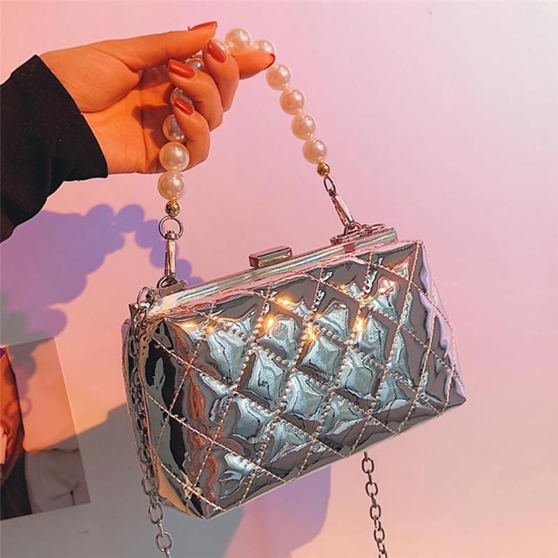 Lattice Pearl Tote Bag 2021 Fashion High-quality Patent Leather Women's Designer Handbag Chain Shoulder Messenger Purses Cross Body, Lingge silver
Lattice Pearl Tote Bag 2021 Fashion High-quality Patent Leather Women's Designer Handbag Chain Shoulder Messenger Purses Cross Body, Lingge silver