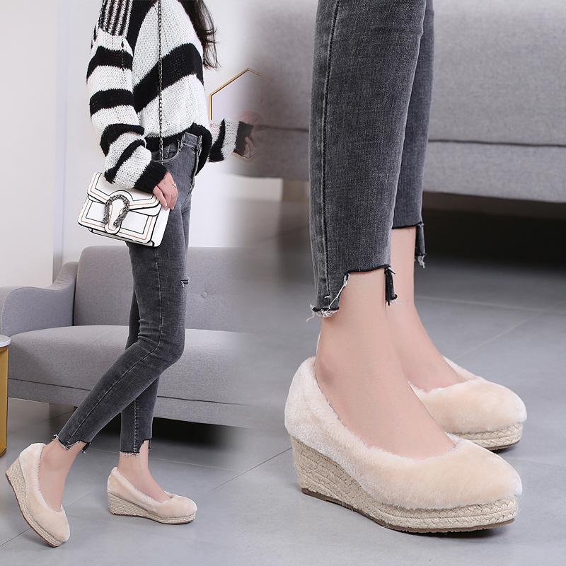 Dress Shoes Furry PUMPS Women's Fall/winter 2021 Outer Wear Wedge Thick Bottom Lamb Wool High-heeled Shallow, Black
Dress Shoes Furry PUMPS Women's Fall/winter 2021 Outer Wear Wedge Thick Bottom Lamb Wool High-heeled Shallow, Black