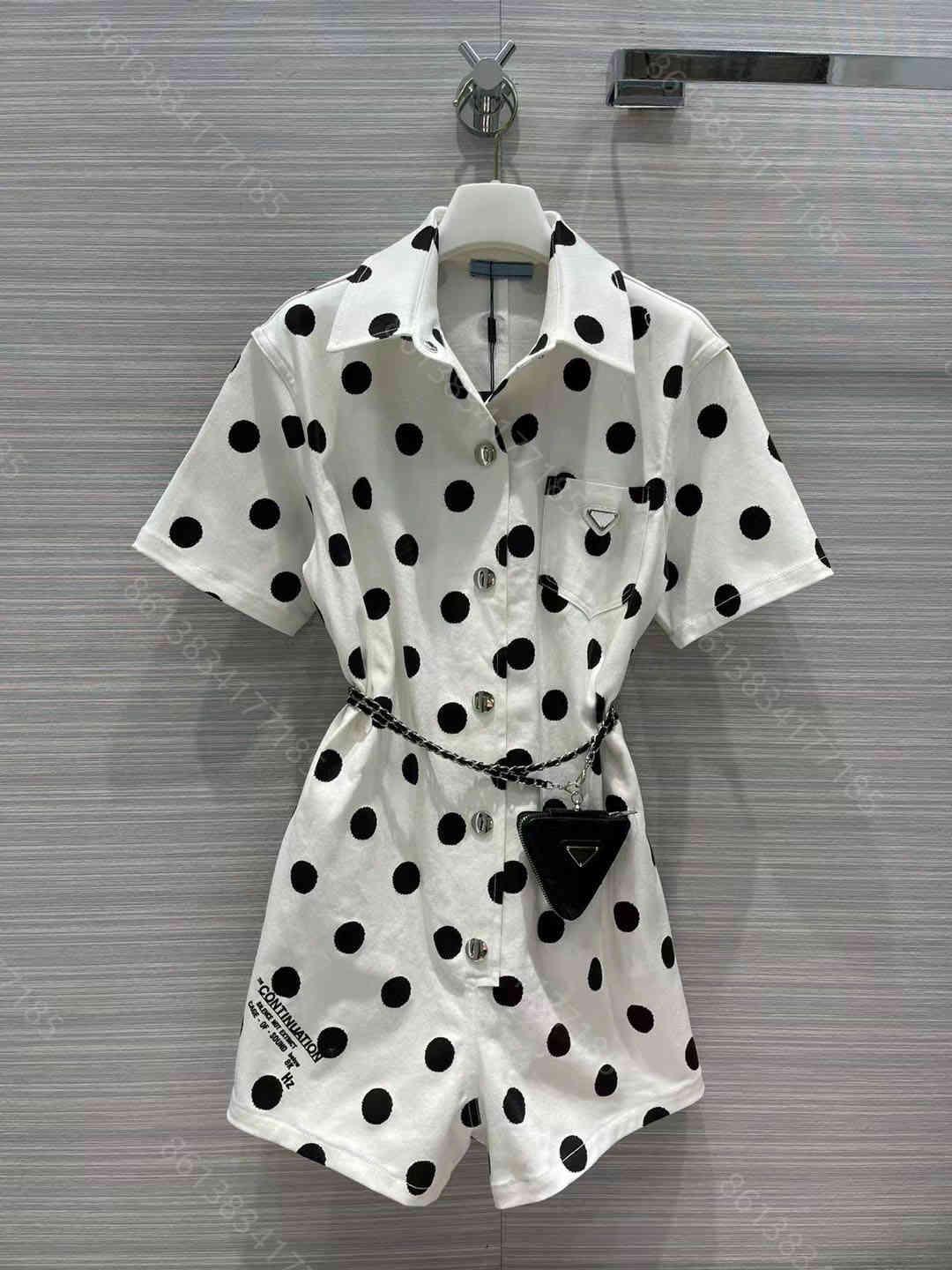 2021ss fashion jumpsuits women sexy Rompers Polka jumpsuit dress grils Gift triangle packet high quality womens clothes desinger DHL album
2021ss fashion jumpsuits women sexy Rompers Polka jumpsuit dress grils Gift triangle packet high quality womens clothes desinger DHL album