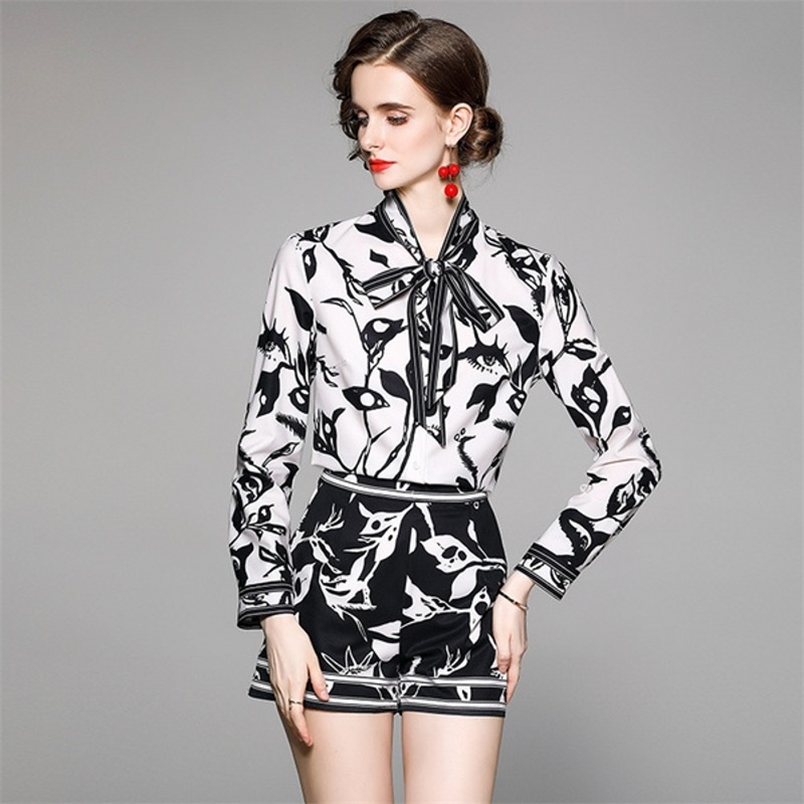 Summer Two Piece Sets for Women Vintage Bow Tie Long Sleeve Print Shirt Tops + Wide Leg Short Womens Outfits 210519, Photo color
Summer Two Piece Sets for Women Vintage Bow Tie Long Sleeve Print Shirt Tops + Wide Leg Short Womens Outfits 210519, Photo color