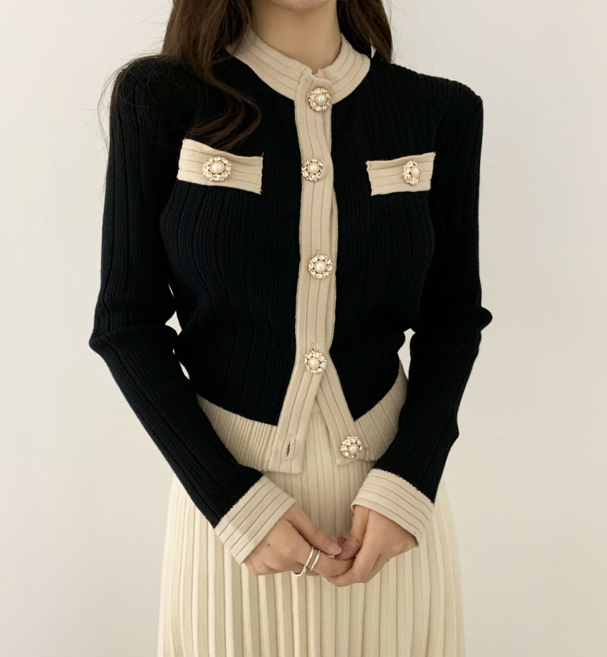 Spring Autumn Women Sweater 2 Piece Set Single Breasted Knitted O Neck Cardigan Coat+Pleated Midi Skirt 210519