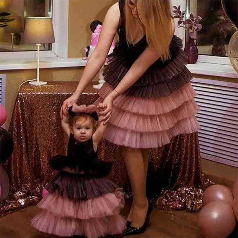 Lovely Tulle Dress Mother and Daughter Sets 2 pieces Tiered Ruffles Cute 2 Colors Mommy Me Party Custom Made Gown 210527, Ivory
Lovely Tulle Dress Mother and Daughter Sets 2 pieces Tiered Ruffles Cute 2 Colors Mommy Me Party Custom Made Gown 210527, Ivory