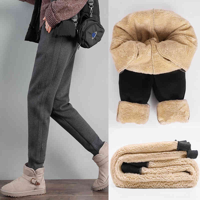 men's pants autumn and winter thick casual lamb wool korean women's pants loose gfd6, Black
men's pants autumn and winter thick casual lamb wool korean women's pants loose gfd6, Black